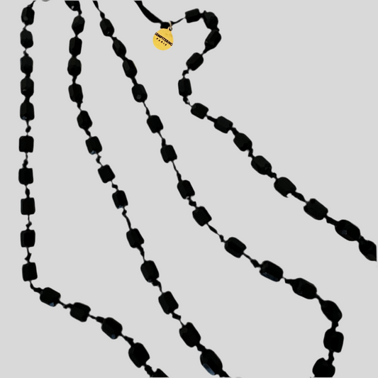 NOIR NECKLACE